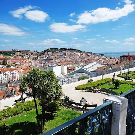 Chiado Apartment, The Heart Of Апартаменти