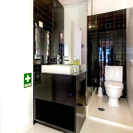 Chiado Apartment, The Heart Of Lissabon
